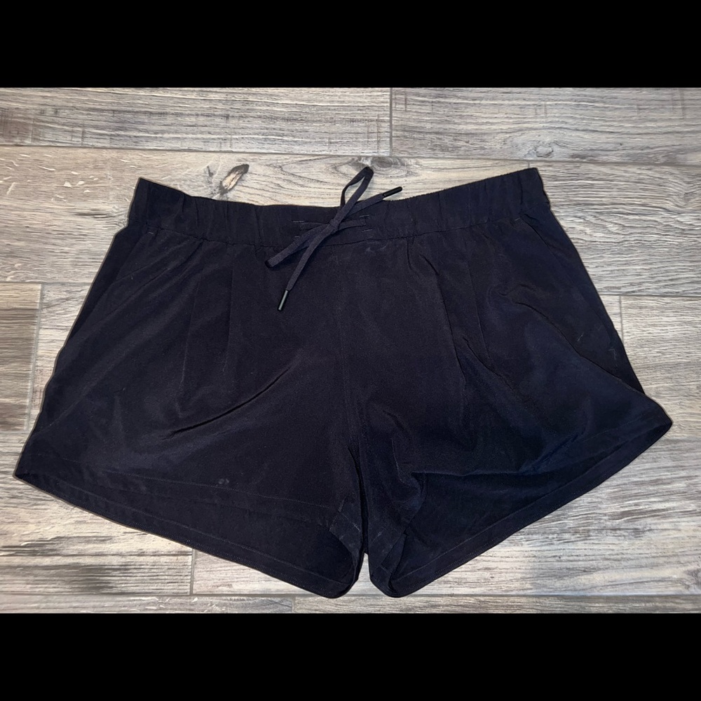 Lululemon Stroll At Sundown Short 3”